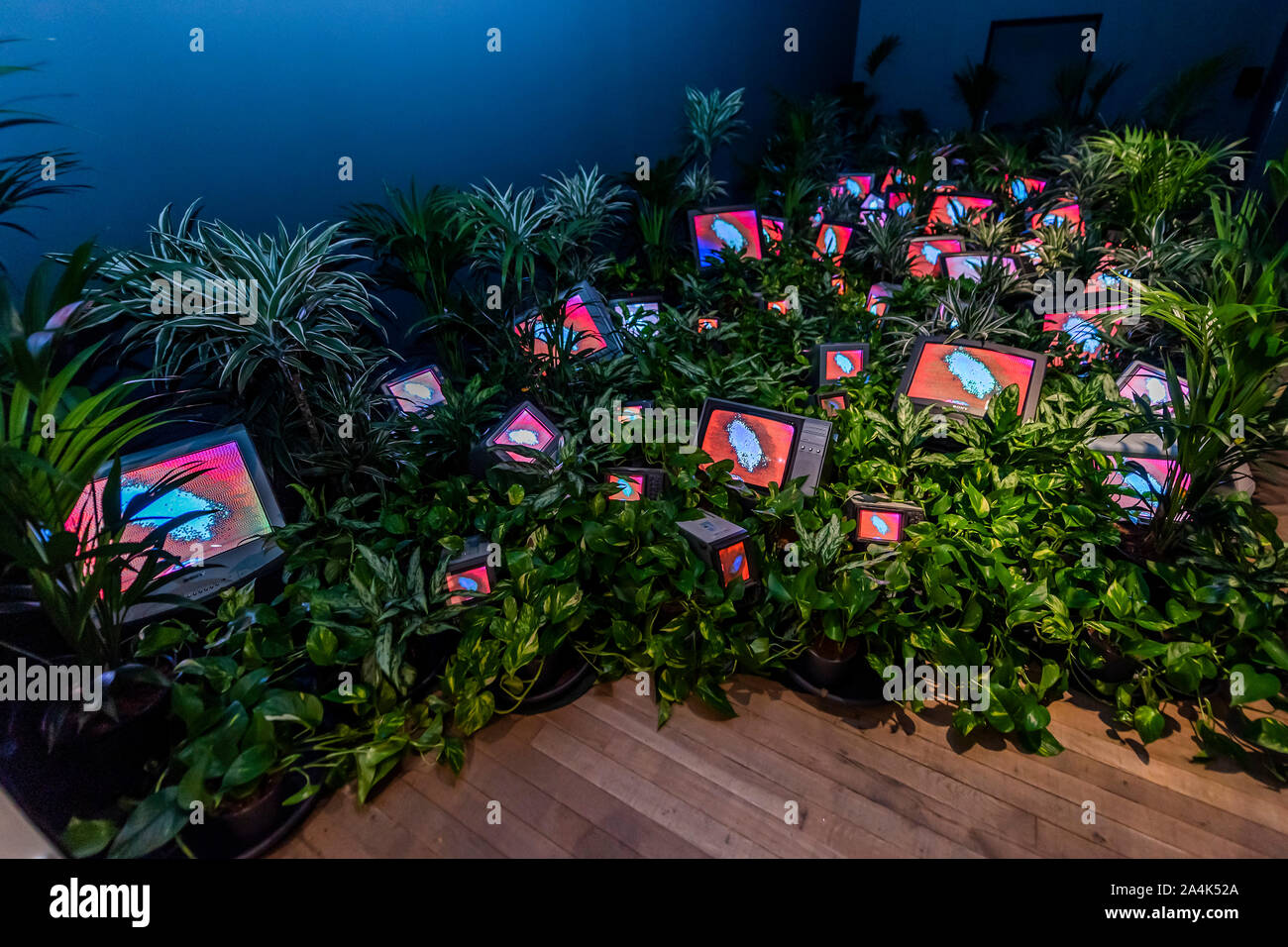 Nam june paik tv garden hires stock photography and images Alamy