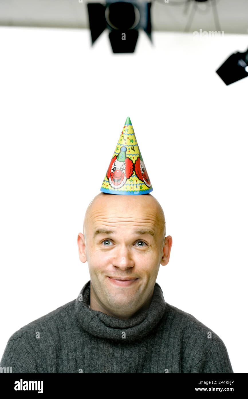 Man looking up - expectations - optimistic Stock Photo