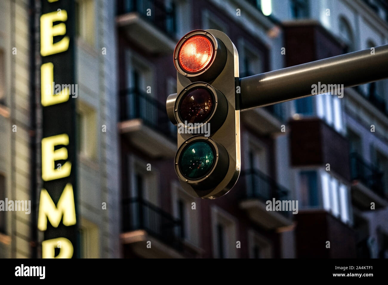 Red Traffic Light Spain Stock Photos & Red Traffic Light Spain Stock Images Alamy