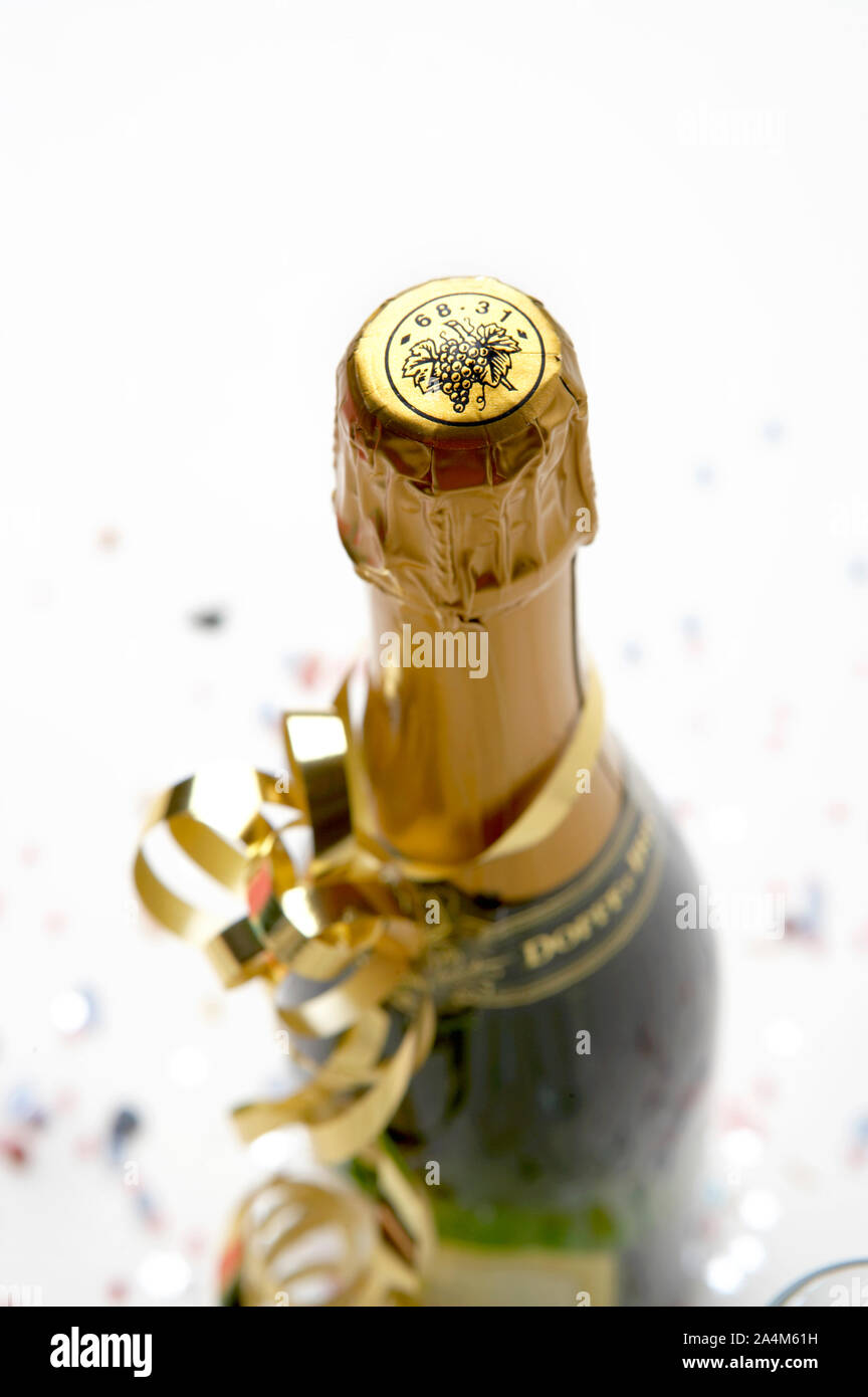 Bottles of alcohol on white hi-res stock photography and images - Alamy