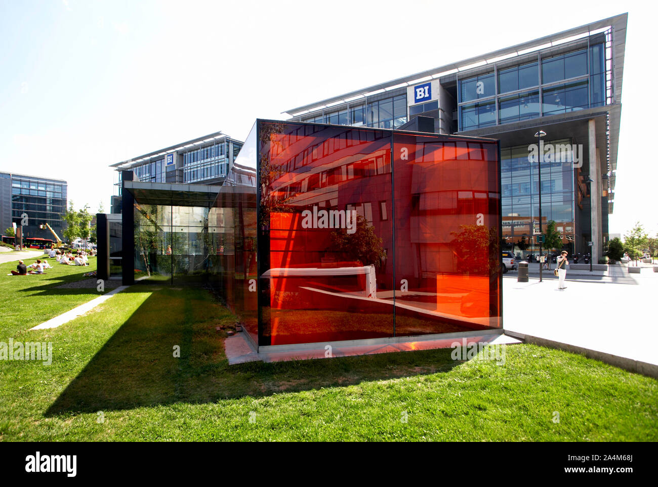 Building of the norwegian university oslo hires stock photography and