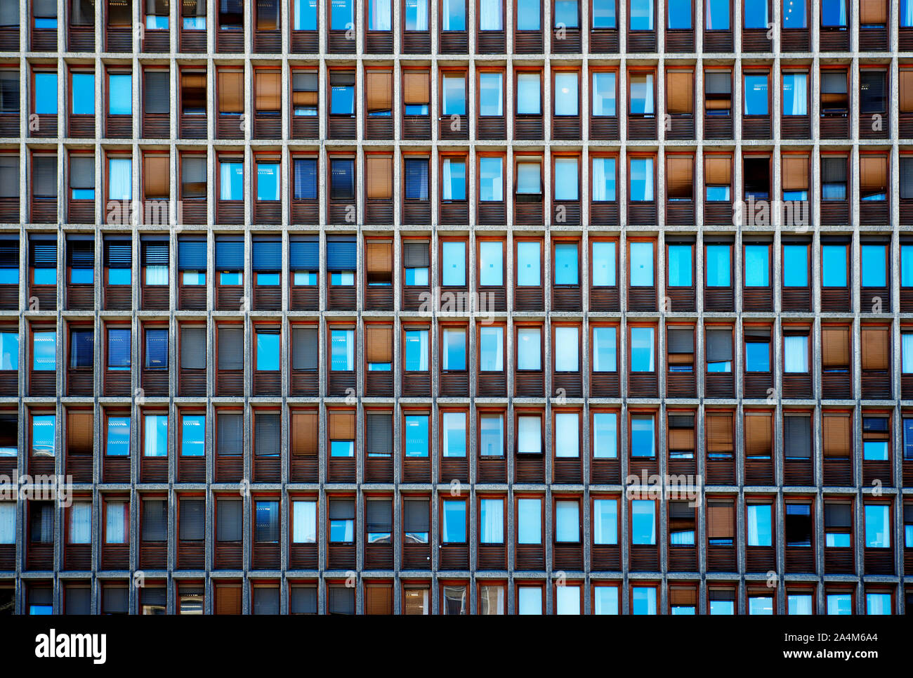 Office blocks buildings hi-res stock photography and images - Alamy