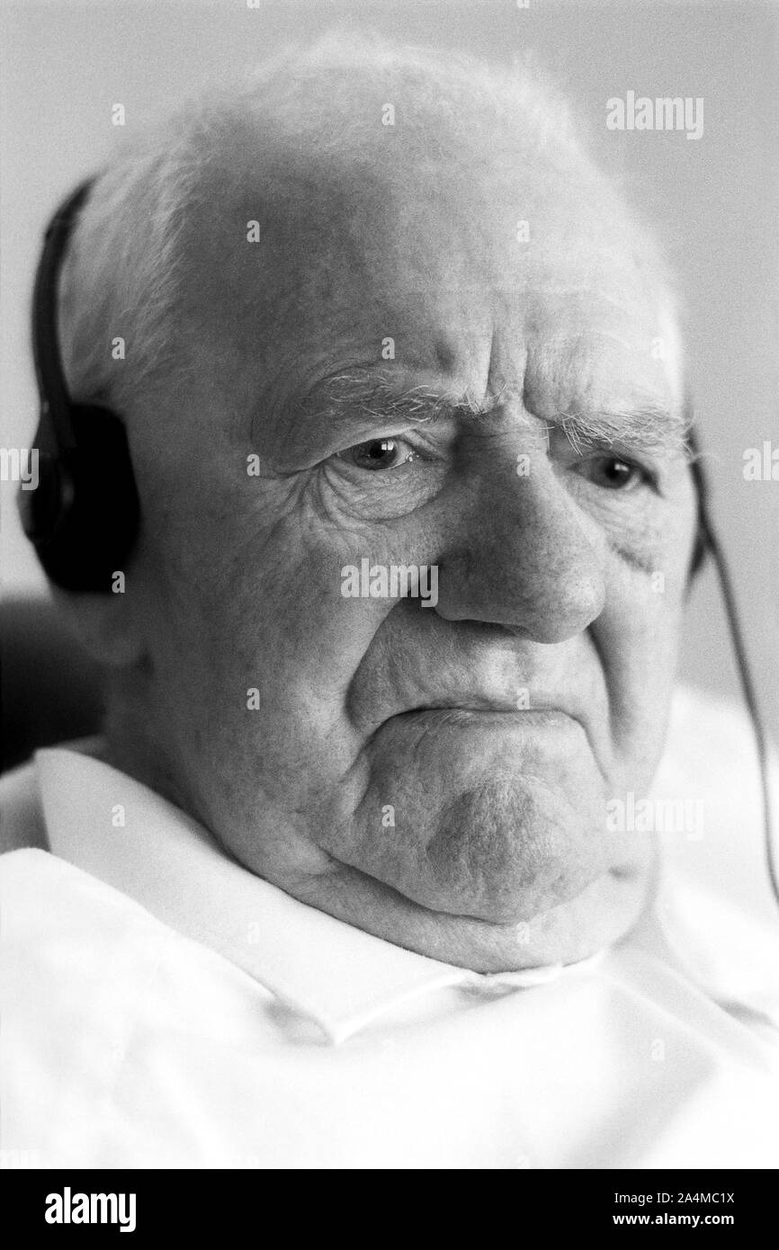 80 years old man Black and White Stock Photos & Images - Alamy