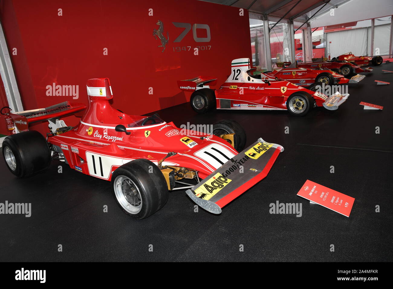 Ferrari 312 De Niki Lauda 1974 - Miniature GP REPLICAS 1/18 - Collection