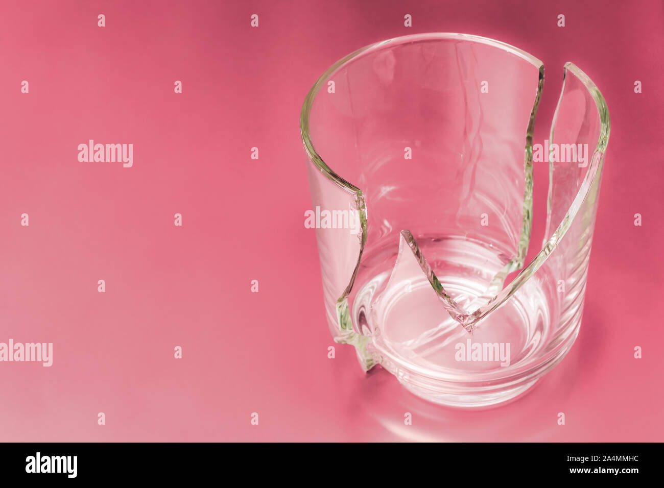 Shattered vase hires stock photography and images Alamy
