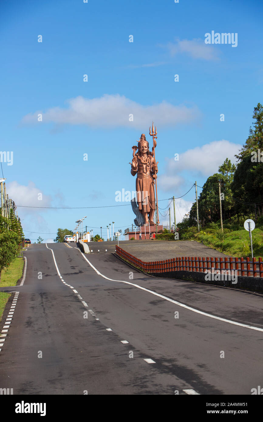 Hindu statue on side of road Stock Photo
