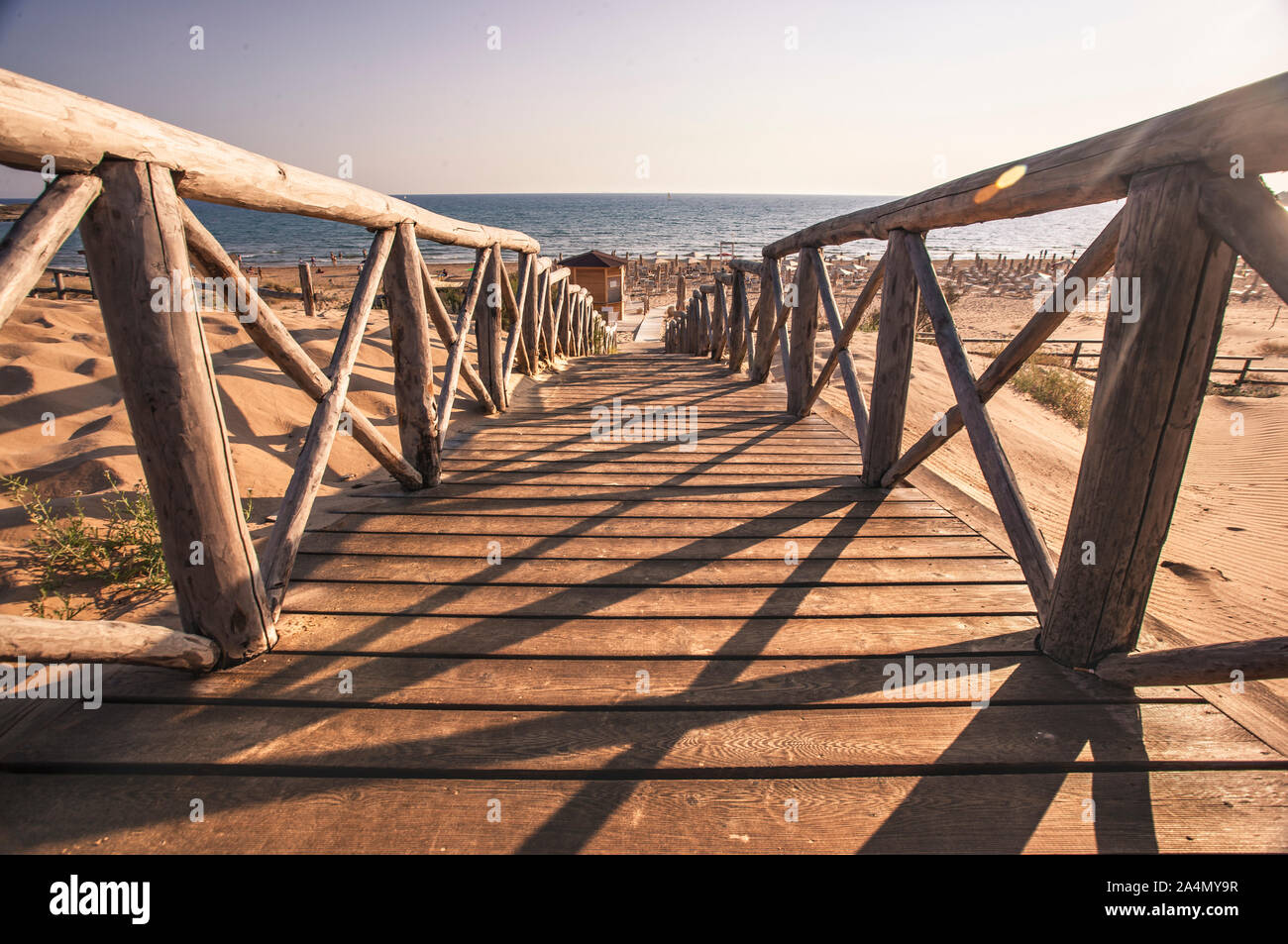 Wooden path leading to the beach 4 Stock Photo - Alamy
