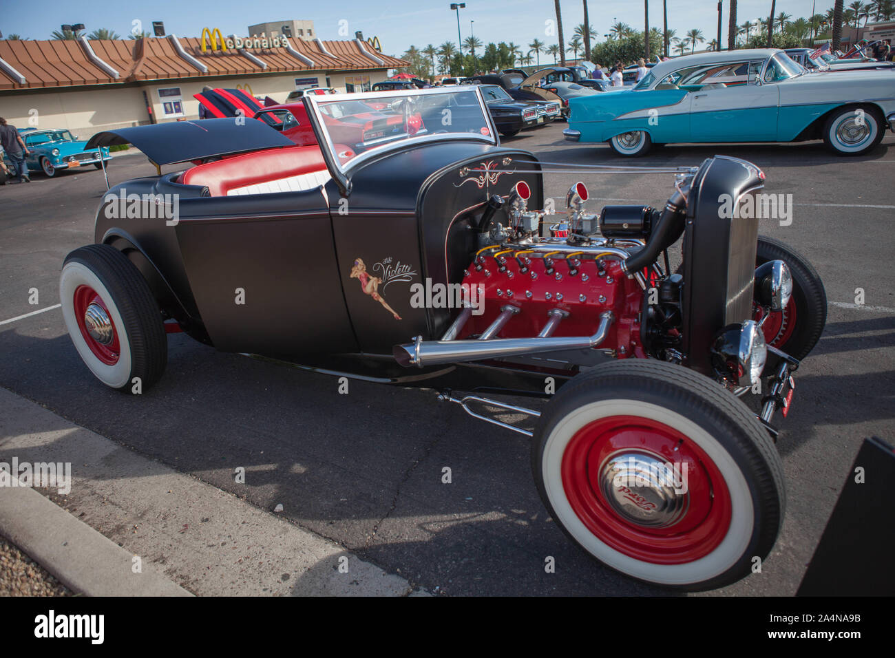 Display of classic cars in a mall in Scottsdale and Phoenix Arizona. Old cars. TEOE through each other's eyes.....Exhibición de autos clásicos en algú Stock Photo