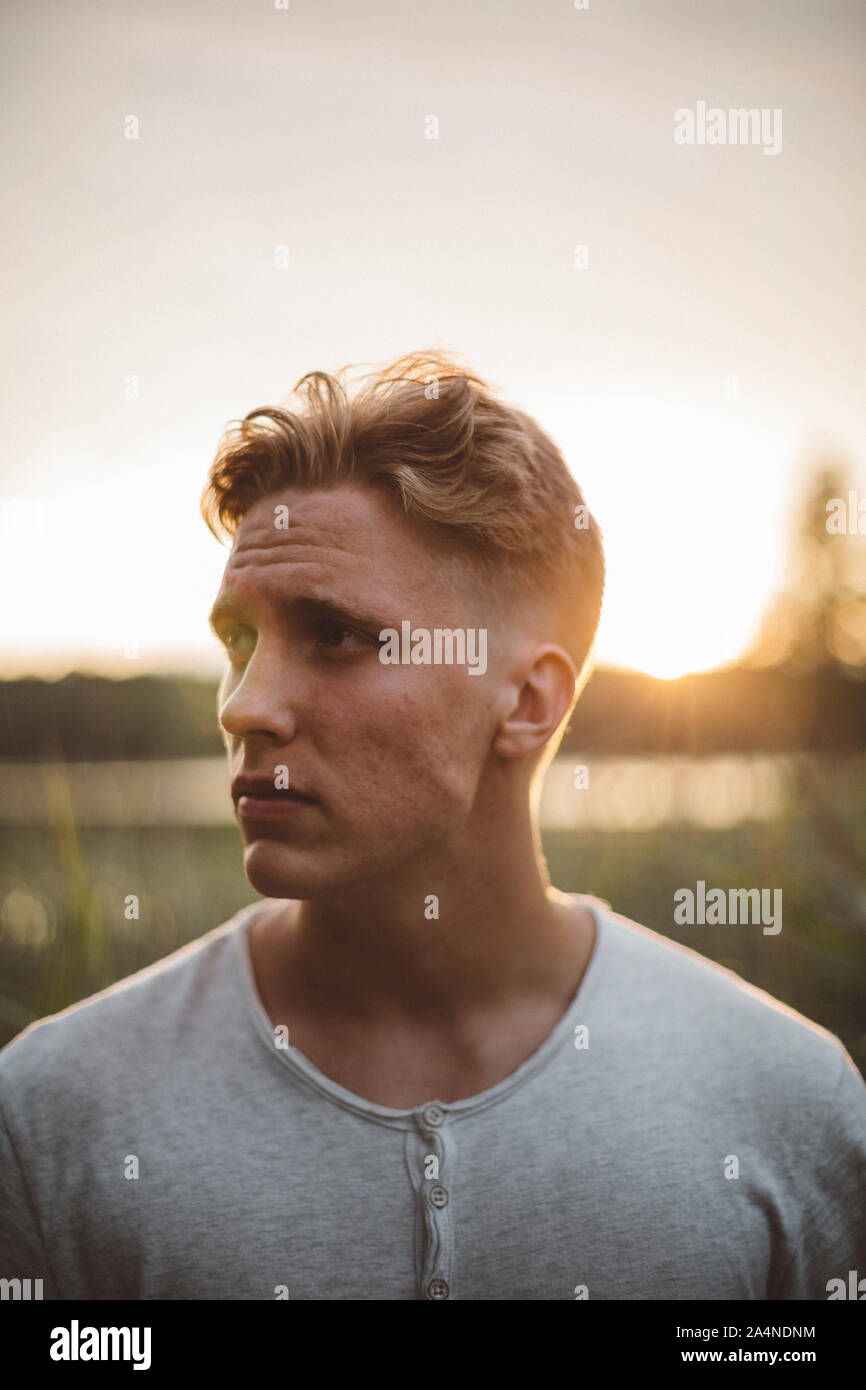 Men hair style back hi-res stock photography and images - Alamy Men hair style back hi-res stock photography and images - Alamy