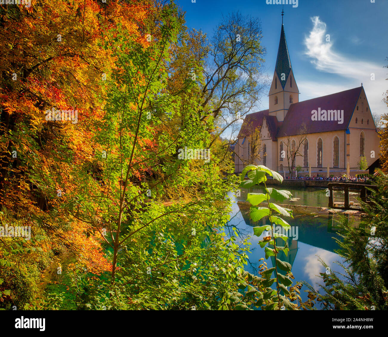 DE - BADEN-WÜRTTEMBERG: The Blautopf and Blaubeuren Abbey (A UNESCO World Heritage Site) Stock Photo