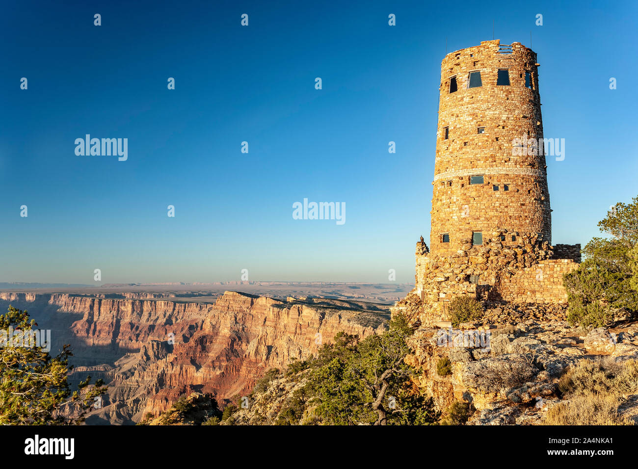 Desert View Watch Tower and canyon walls, Grand Canyon National Park ...