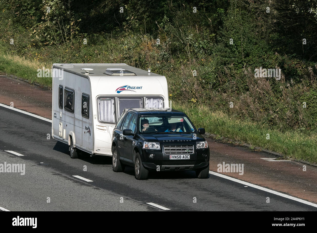 Towing a caravan uk hires stock photography and images Alamy