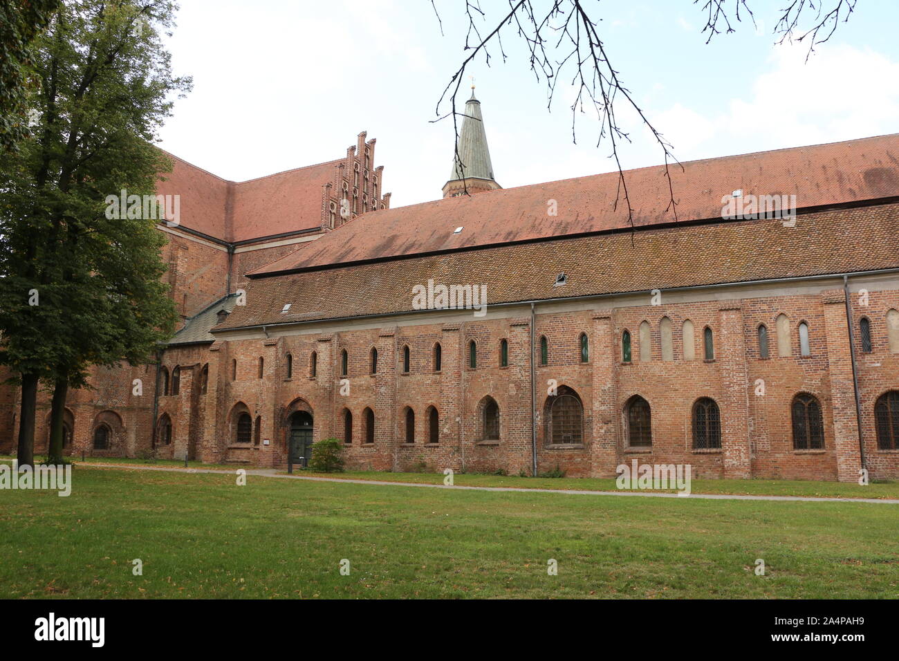 Historisches Gebäude auf der Dominsel im Zentrum von Brandenburg an der Havel in Ostdeutschland Stock Photo