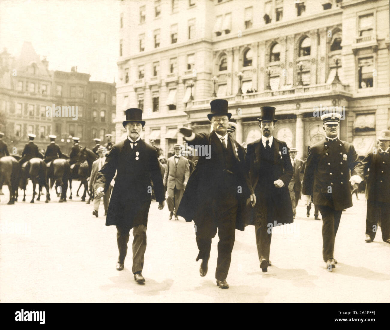 Theodore Roosevelt Walking in Parade with New York City Mayor William Gaynor and Cornelius Vanderbilt during his homecoming Reception after his trip abroad, New York City, New York, USA, 1910 Stock Photo