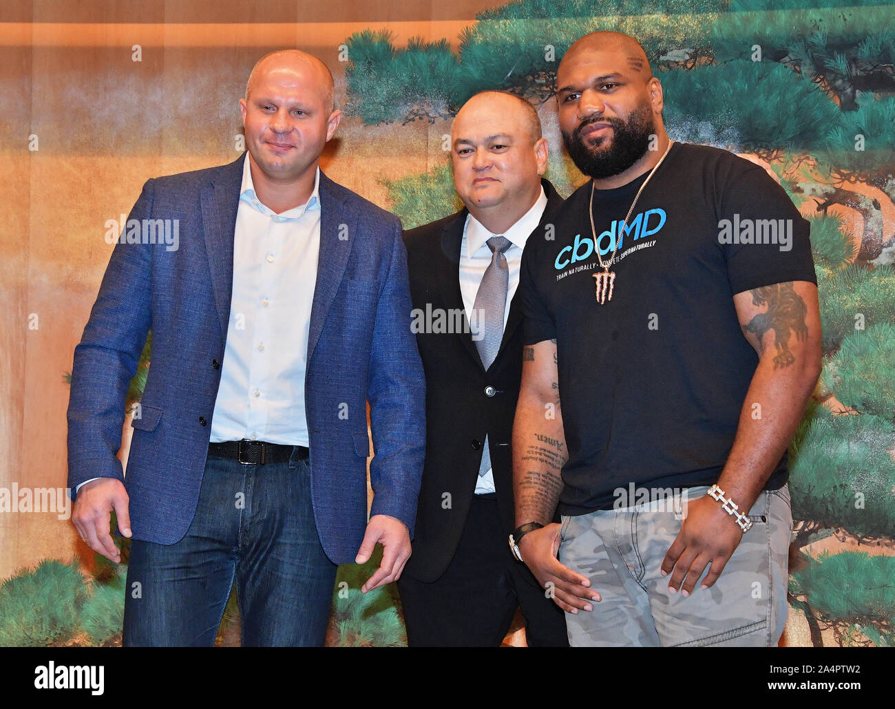 (L-R) Mixed martial arts fighter Fedor Emelianenko, Bellator MMA President Scott Coker and Mixed martial arts fighter Quinton Jackson attend the Press Conference for Bellator and RIZIN match at the Meguro Gajoen Hotel in Tokyo, Japan on October 9, 2019. Stock Photo