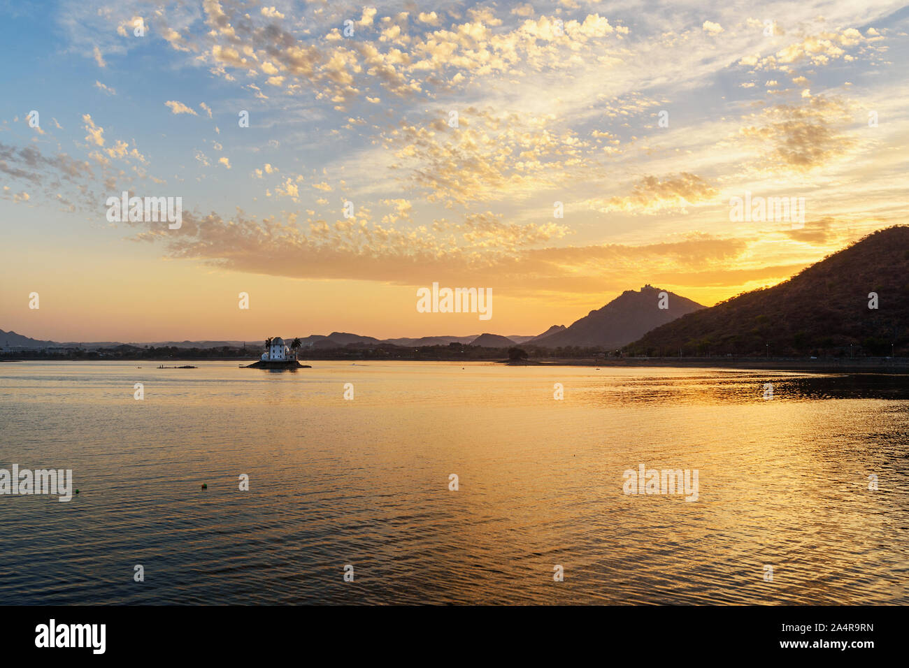 solar-observatory-fateh-sagar-lake-hi-res-stock-photography-and-images