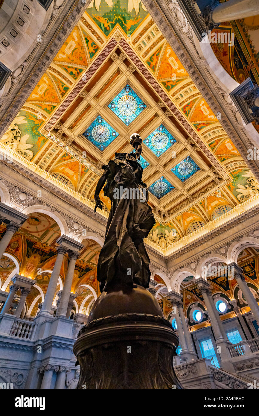 Statue Light Thomas Jefferson Building Library of Congress Stained