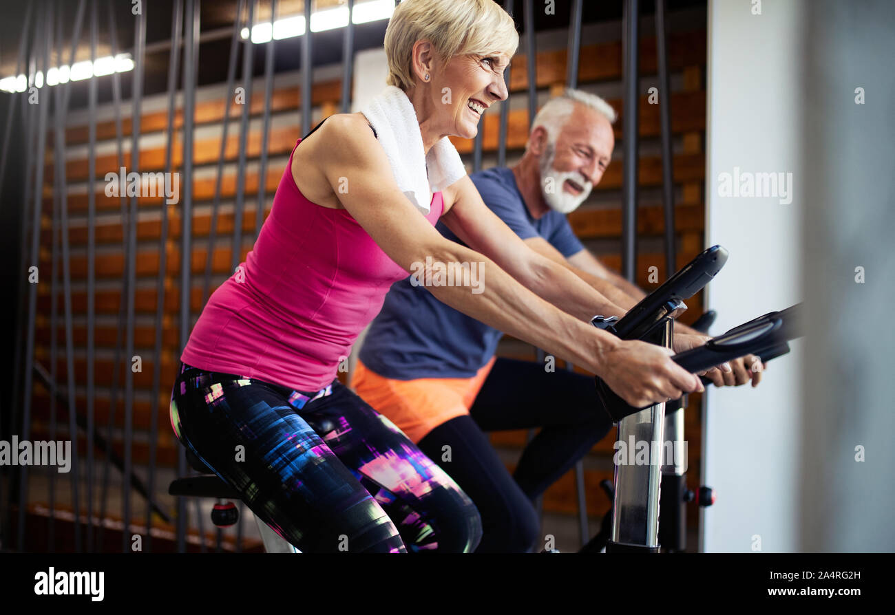 Caucasian elderly couple gym hi-res stock photography and images - Alamy