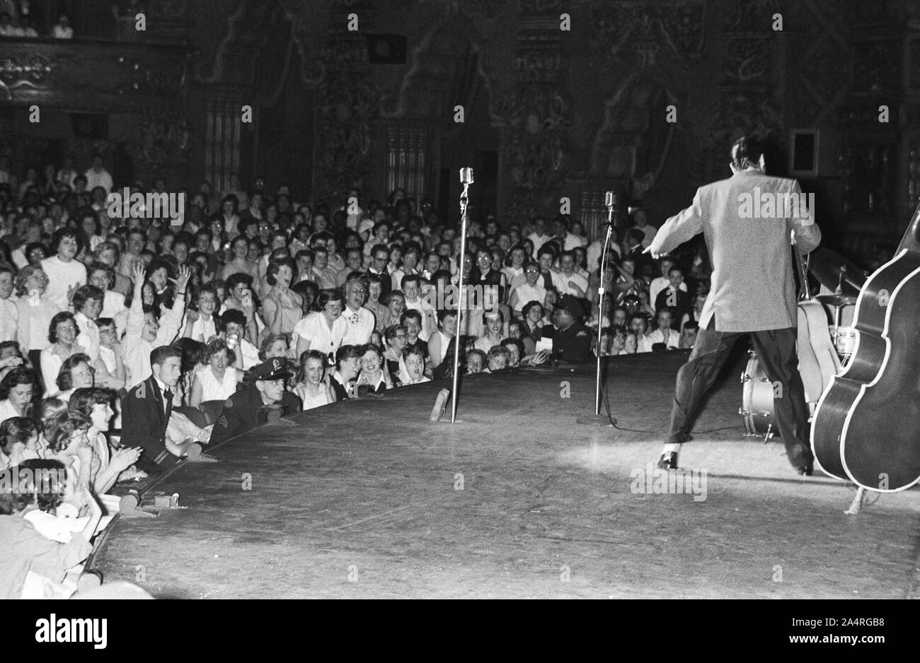 Elvis Presley in concert at the Fox Theater, Detroit, Michigan, May 25, 1956. Stock Photo