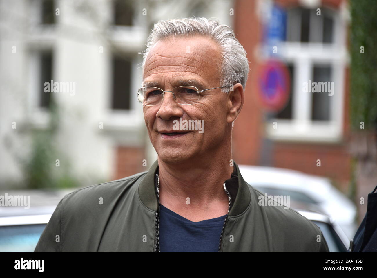 Cologne, Germany. 15th Oct, 2019. Actor Klaus J. Behrendt ( Role Max Ballauf ) poses at a photo shoot for a new episode of the Cologne ARD crime scene ' Gefangen ' Credit: Horst Galuschka/dpa/Alamy Live News Stock Photo