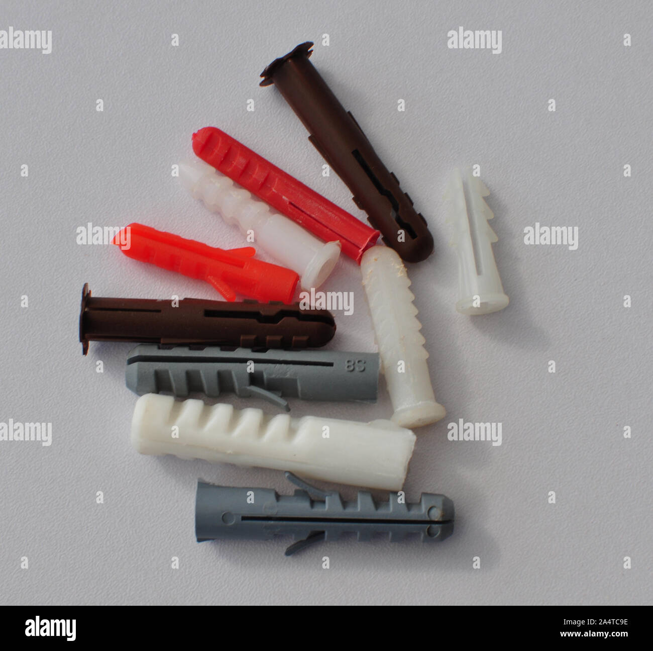 Plastic wall plugs hires stock photography and images Alamy