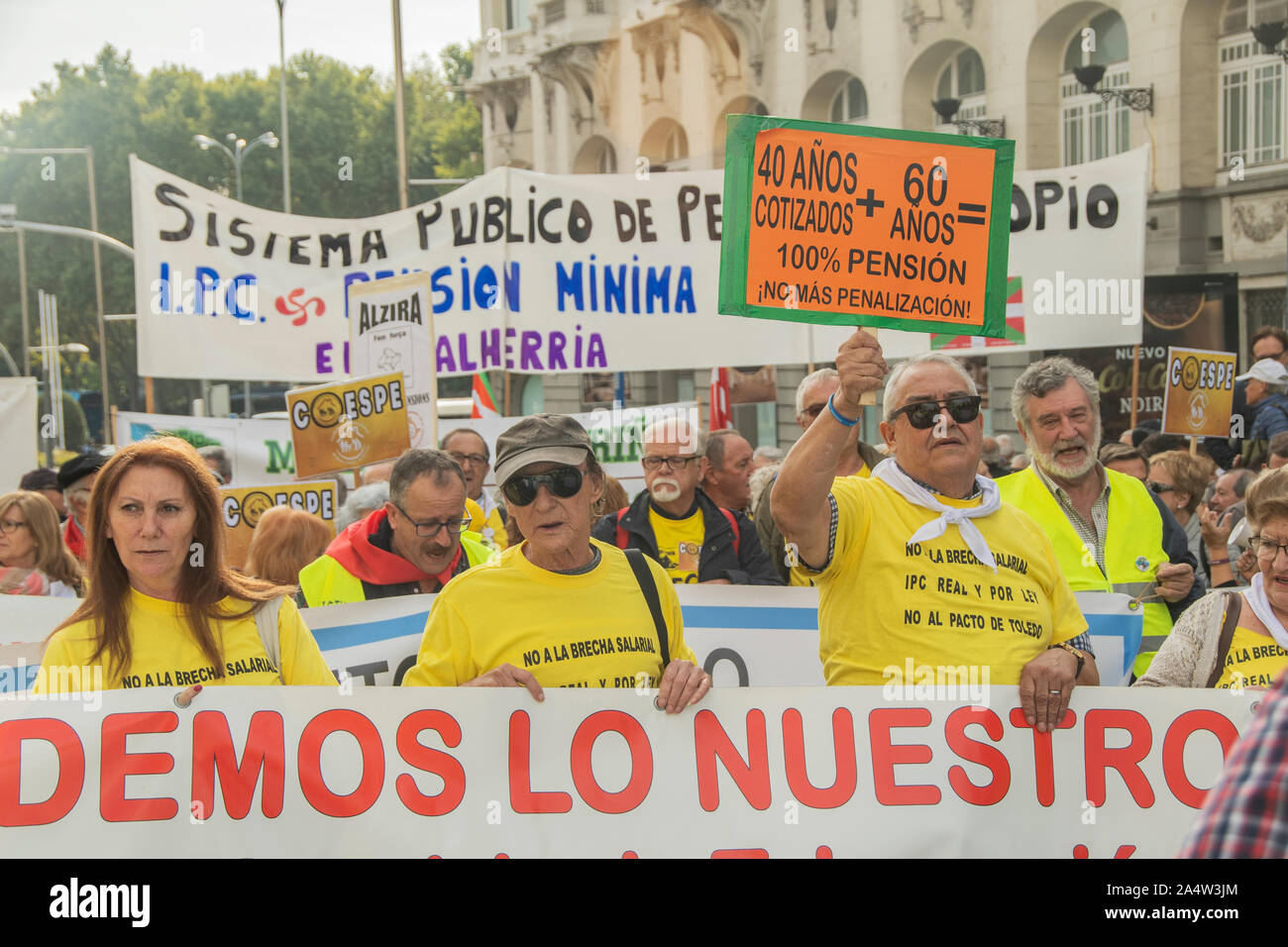 The demonstration of pensioners, convened by the State Coordinator for the Defense of the Public Pension System COESPE, has begun at 11.00 and has tra Stock Photo