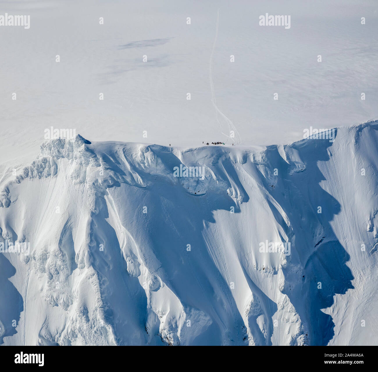 Meteorologists expedition, Mt. Hasteinar cliffs, Hofsjokull ice cap, Iceland Stock Photo