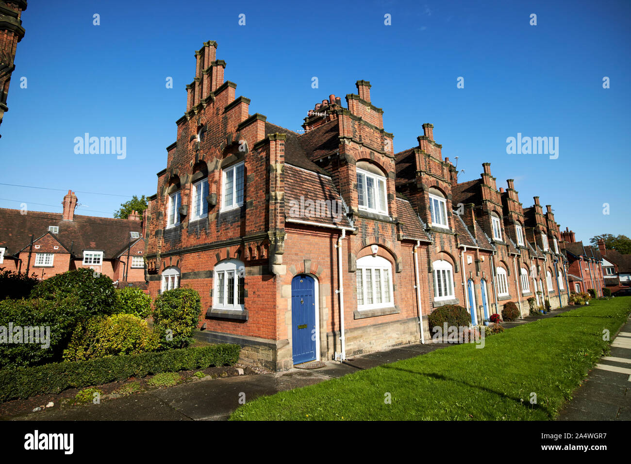 37-47 wood street terraced houses by grayson and ould Port Sunlight England UK Stock Photo