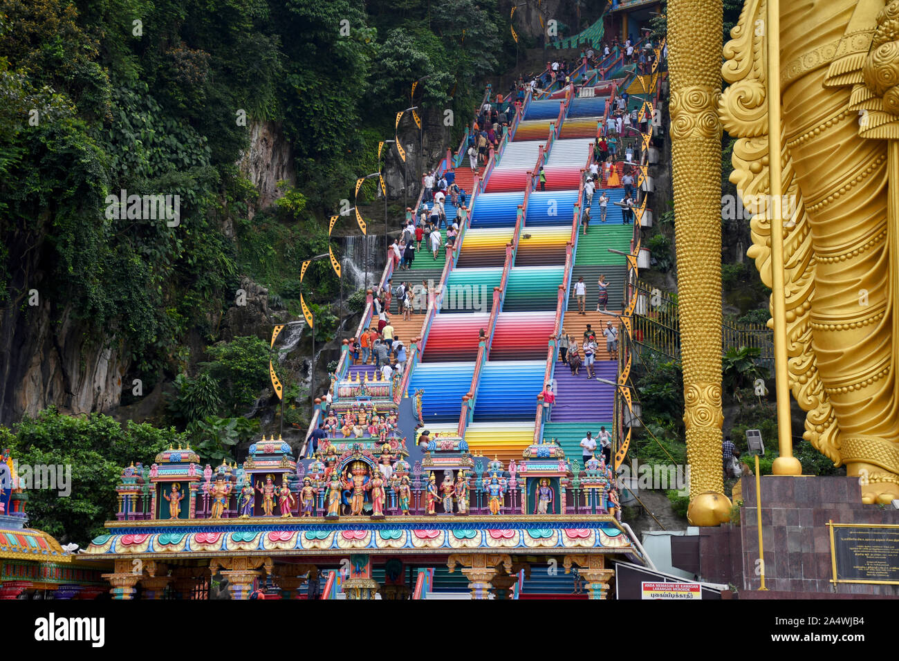 Gombak Selangor Malaysia 08 14 2019 The Facade Of The Entrance Of Batu Caves Decorated With Dravidian Architecture And The 272 Step Long Amazing B Stock Photo Alamy