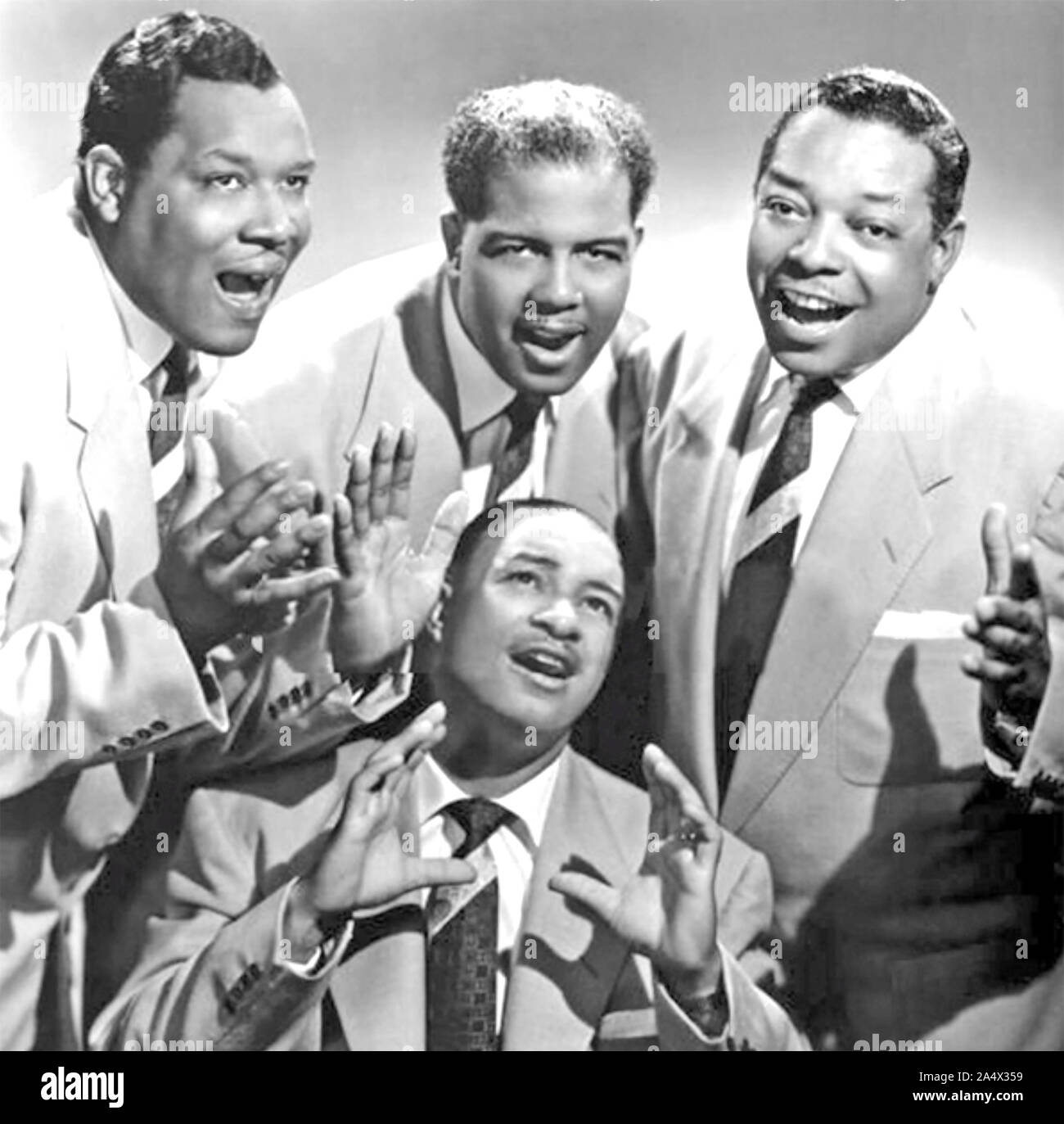 THE DU DROPPERS Promotional photo of American doowop group about 1953