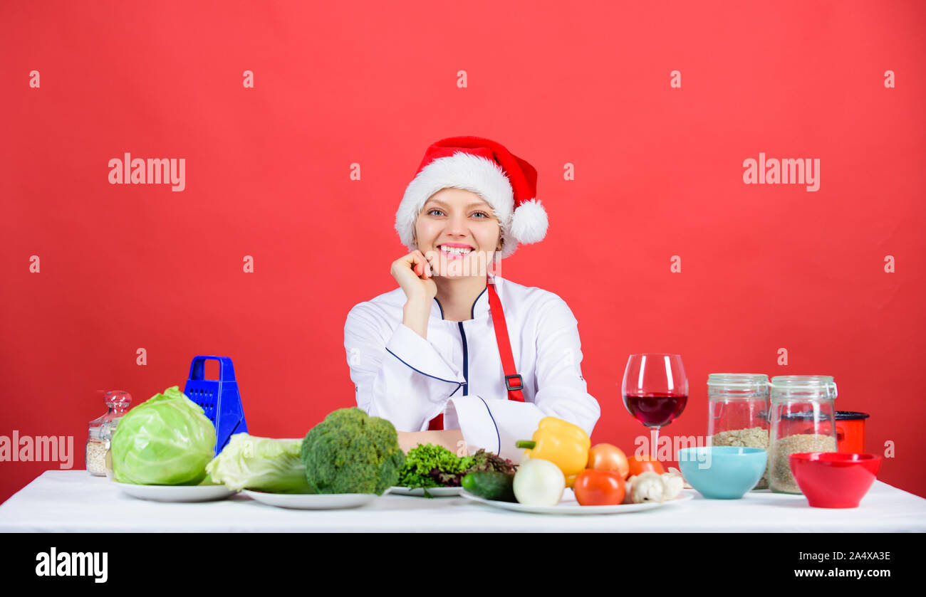 Best Christmas Recipes Of Perfect Housewife Christmas Dinner Idea Cooking For Family Healthy Christmas Holiday Recipes Easy Ideas For Christmas Party Woman Chef Santa Hat Cooking At Kitchen Stock Photo Alamy