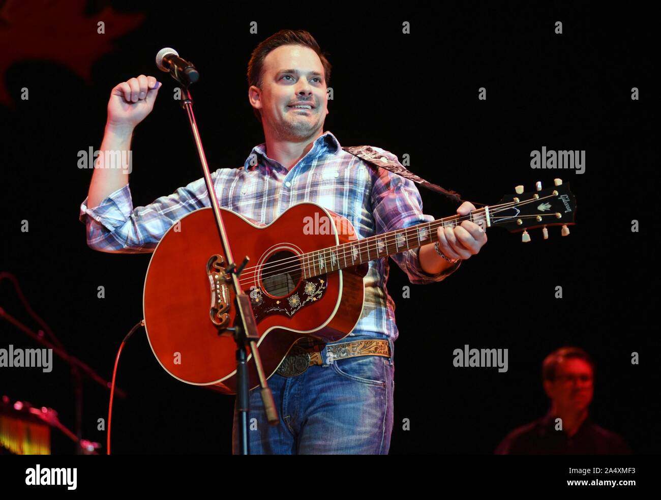 Hiawassee, GA, USA. 16th Oct, 2019. Justin Terry on stage for Gary Puckett and Union Gap in Concert, Anderson Music Hall, Georgia Mountain Fairgrounds, Hiawassee, GA October 16, 2019. Credit: Derek Storm/Everett Collection/Alamy Live News Stock Photo