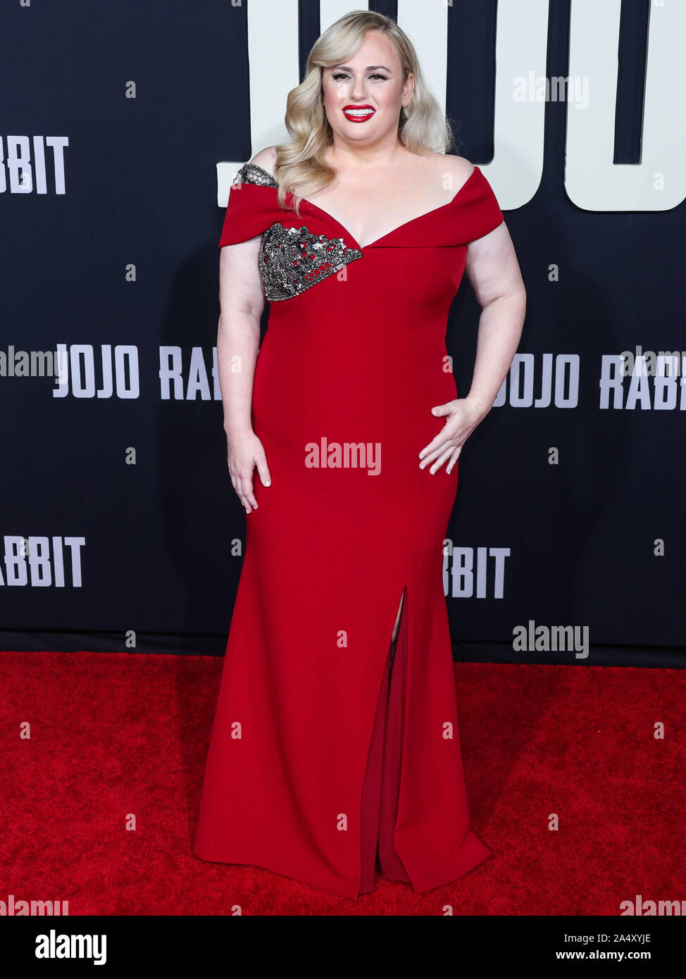 rebel wilson red dress