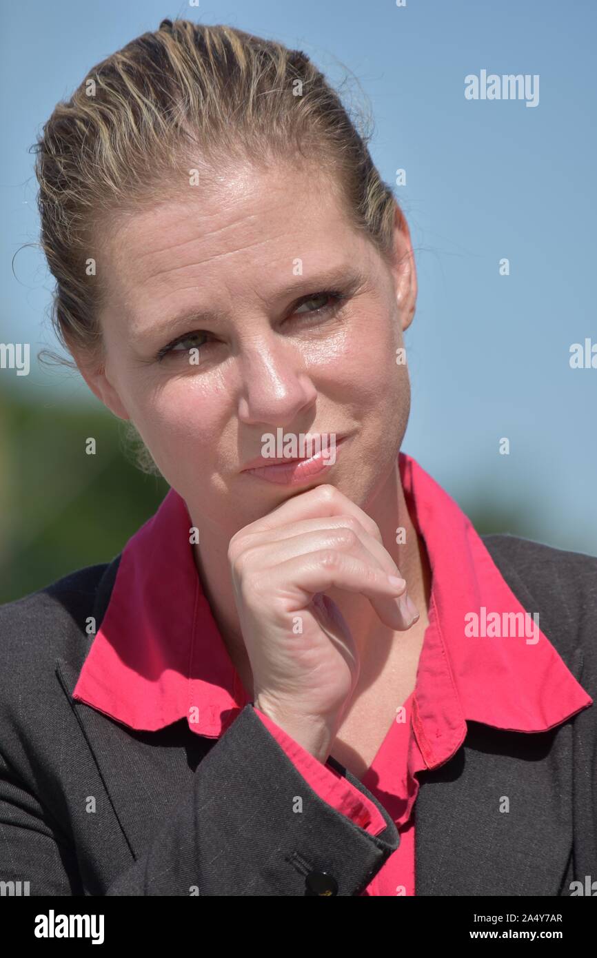 Woman wearing suit hi-res stock photography and images - Alamy