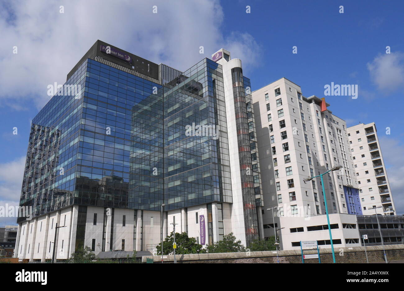 Premier Inn Hotel Churchill Way Cardiff City Centre South Wales United Kingdom Stock Photo Alamy