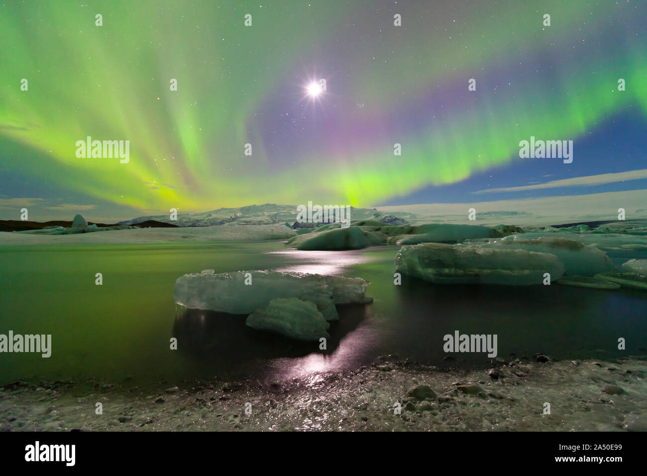 Northern lights, Jokulsarlon glacier lagoon, Southern Iceland, Iceland