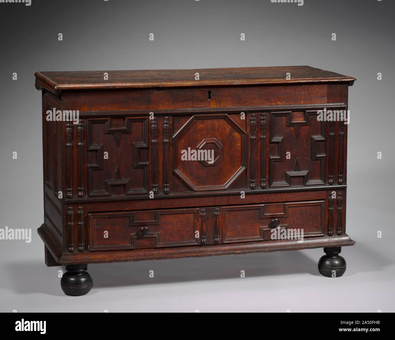 Chest lathe hires stock photography and images Alamy