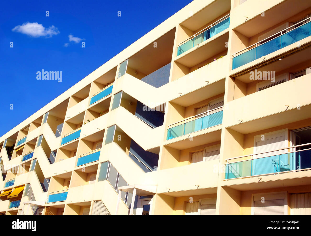 Modern house facade balconies hi-res stock photography and images - Alamy