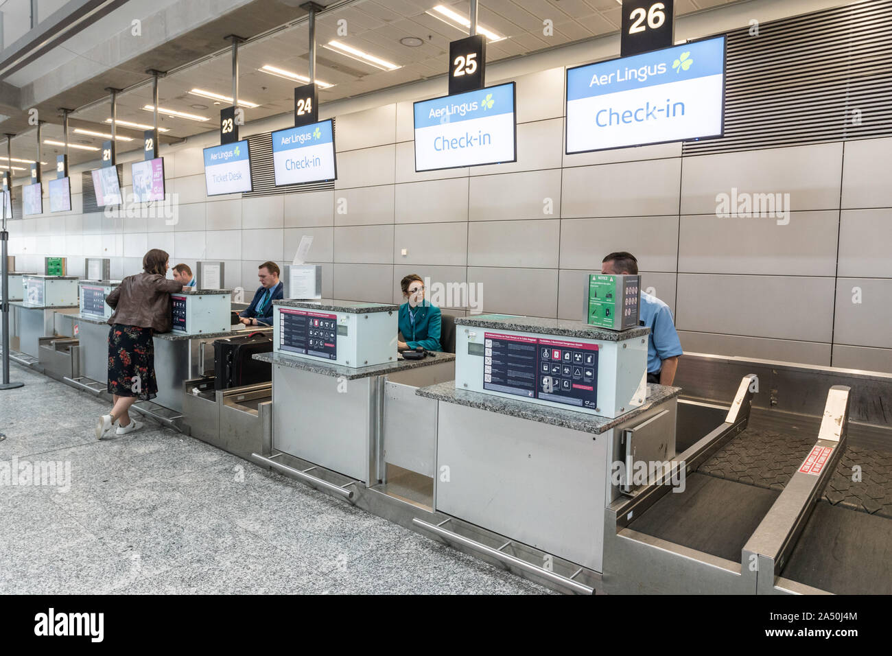 Air lingus check in hires stock photography and images Alamy