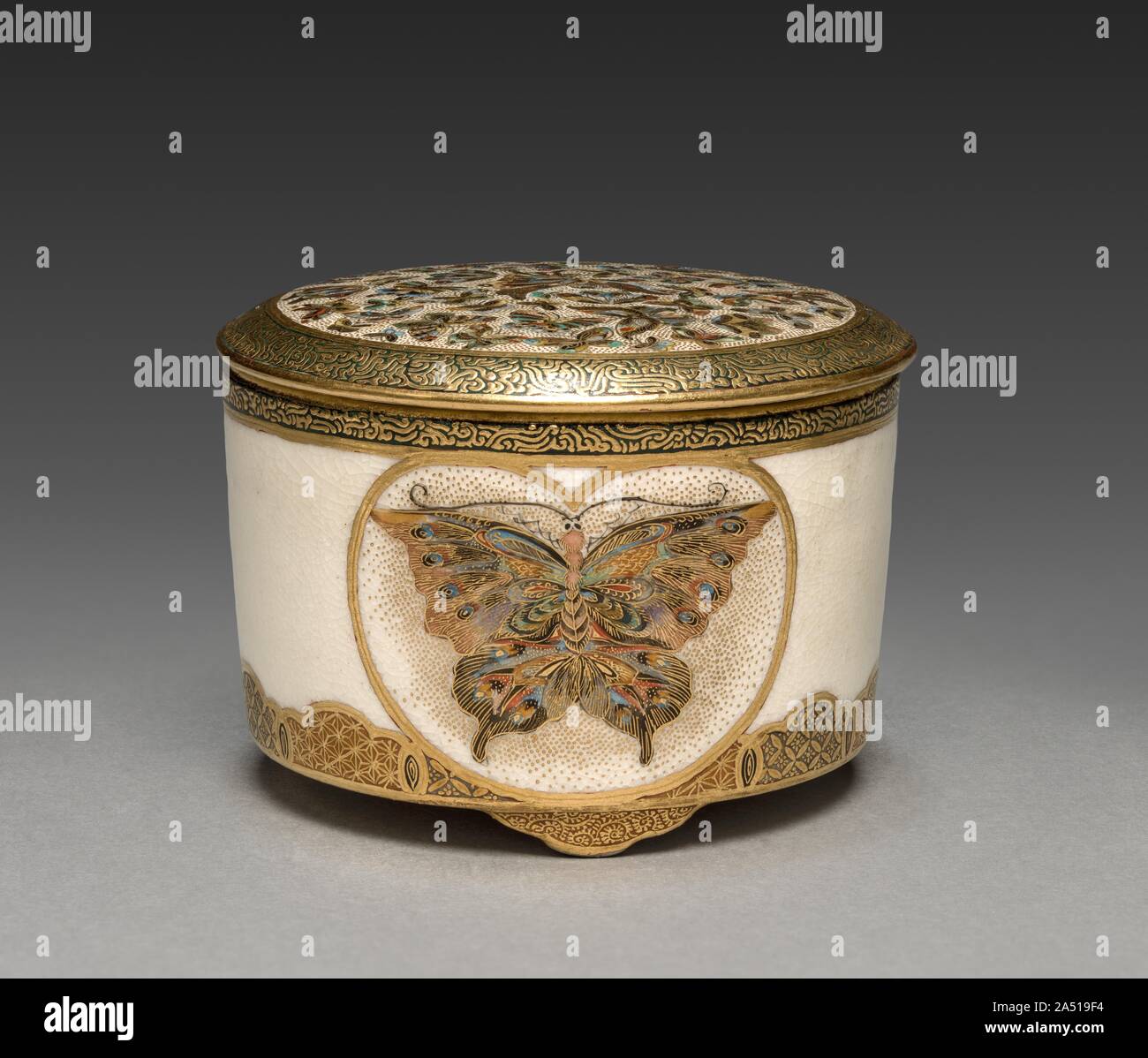 Jar Satsuma Ware, 1800s Stock Photo Alamy