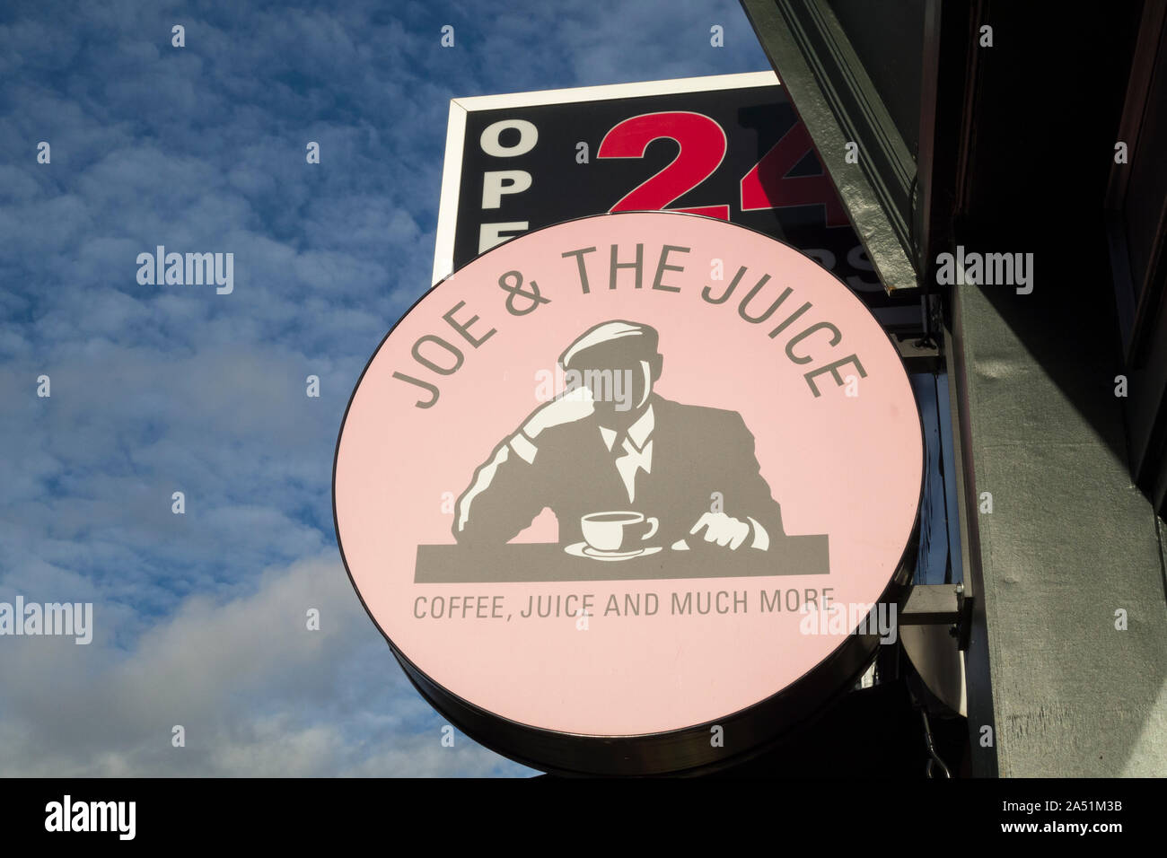 Joe & The Juice signage and logo Stock Photo