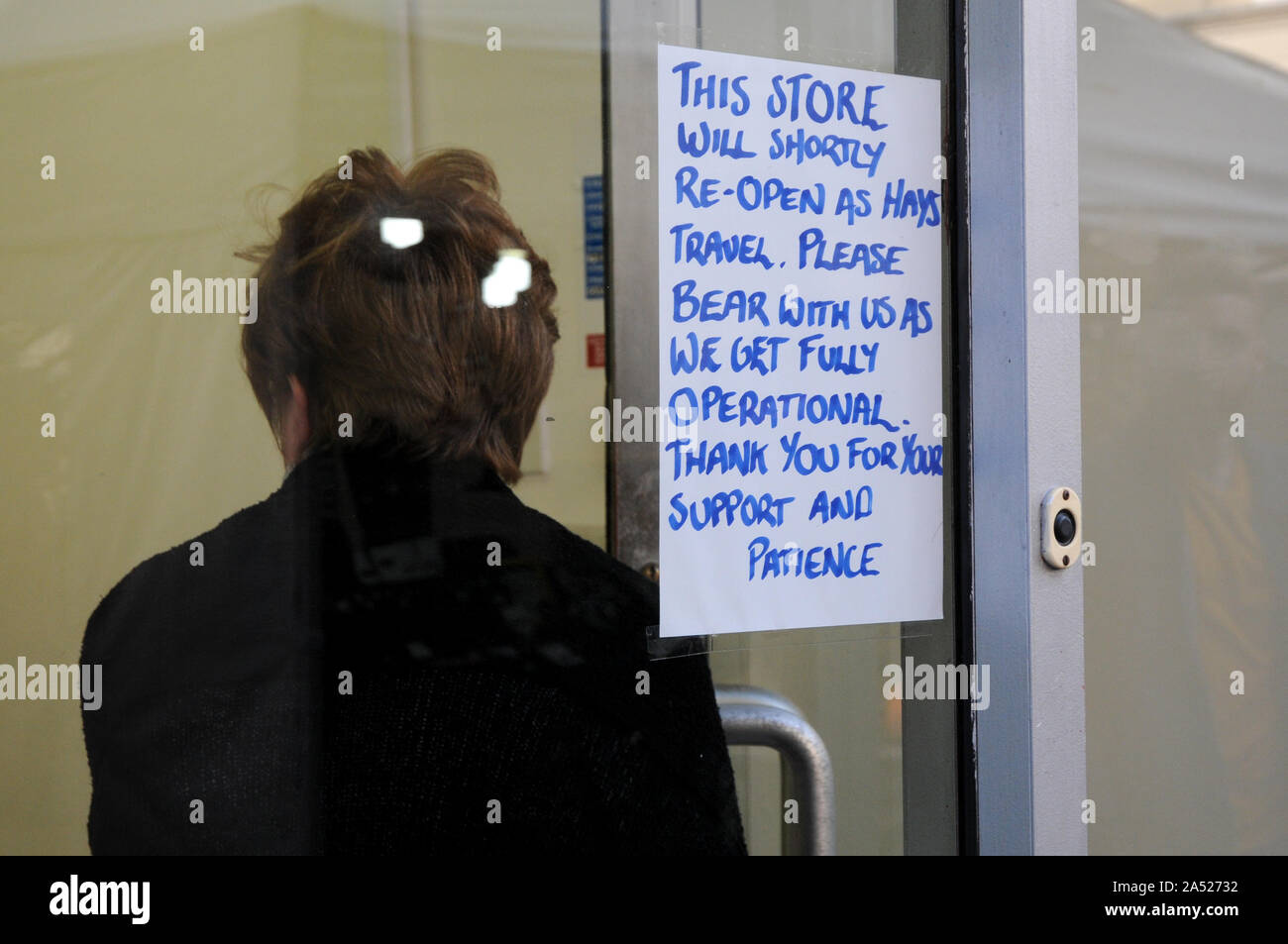 Fargate, Sheffield, UK. 17th October 2019. A Thomas Cook travel agents to re-open as hays Travel in Sheffield. Credit: Alamy Live News Stock Photo