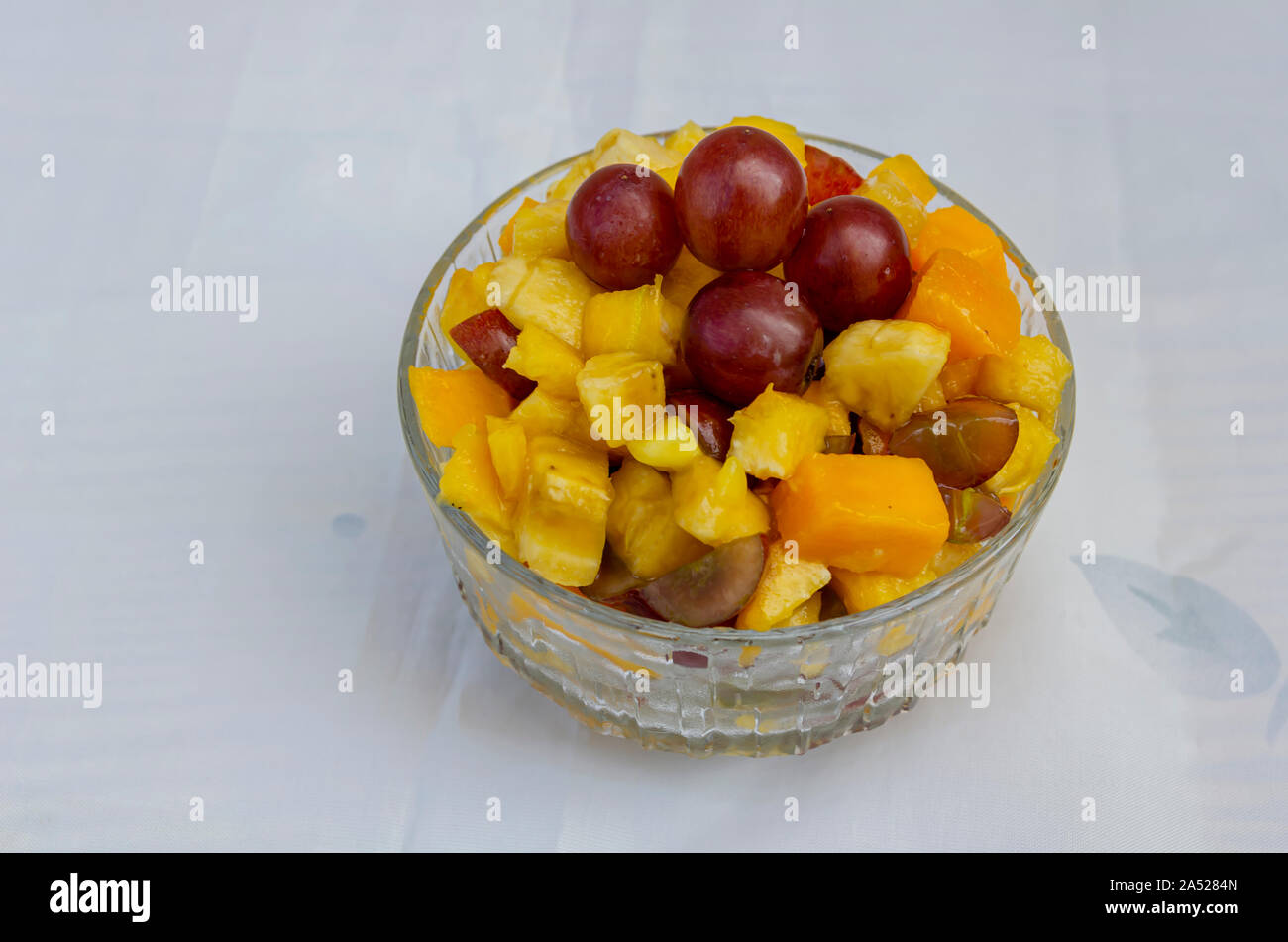 Fruit salad grapes bananas hi-res stock photography and images - Alamy