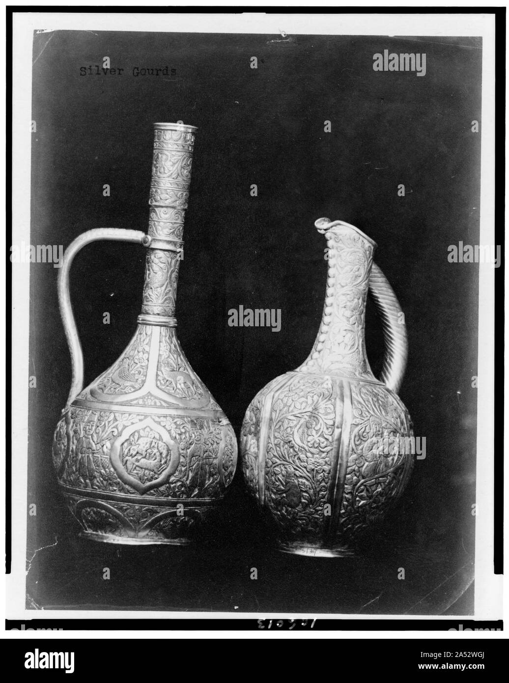 Silver pitchers hi-res stock photography and images - Alamy