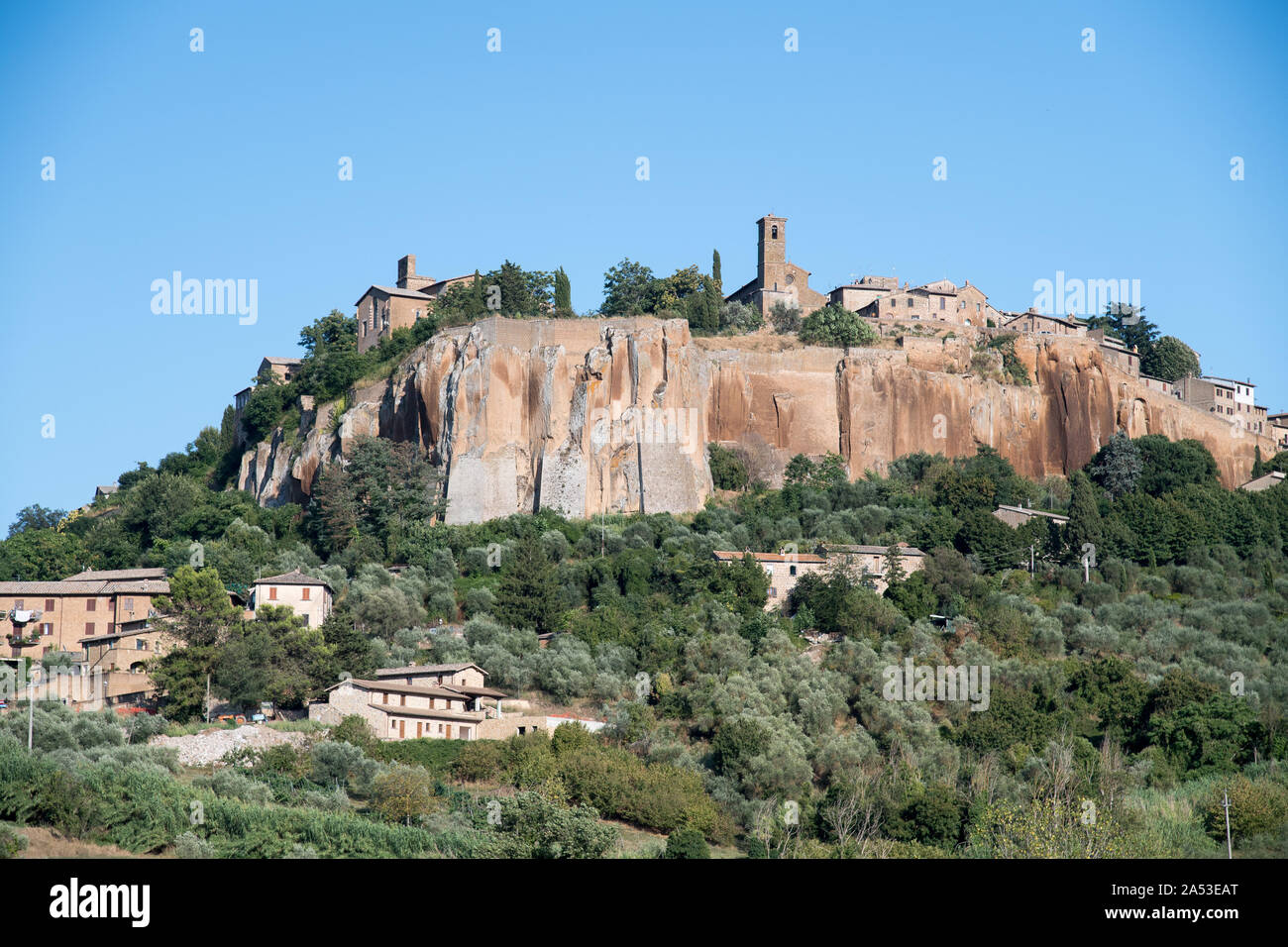 city-walls-of-historic-centre-of-orvieto-umbria-italy-august-20th