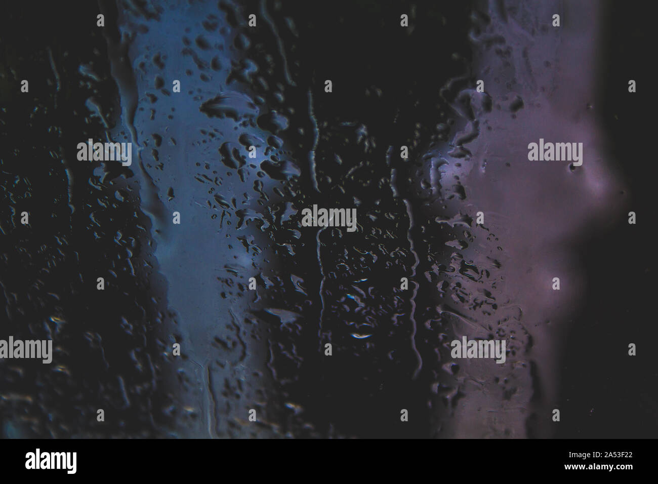 Raining rain drops humidity hi-res stock photography and images - Alamy