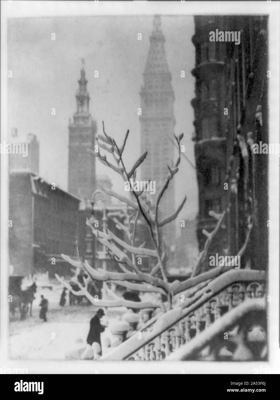 City center towers Black and White Stock Photos & Images - Alamy