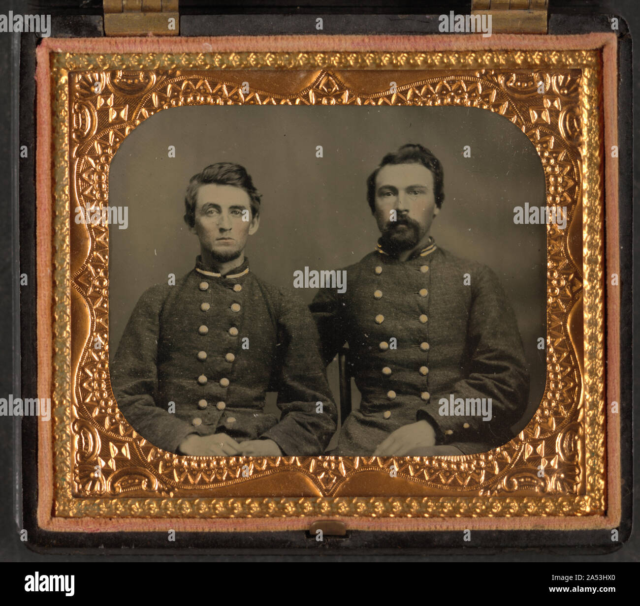 Two unidentified soldiers in Confederate lieutenants' uniforms Stock ...