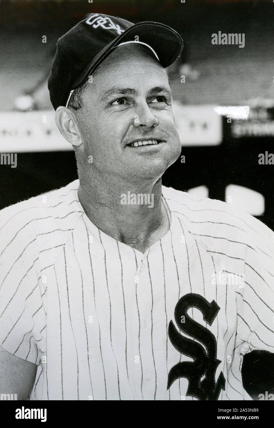 AWESOME NELLIE FOX WHITE SOX GREAT PORTRAIT 8x10 