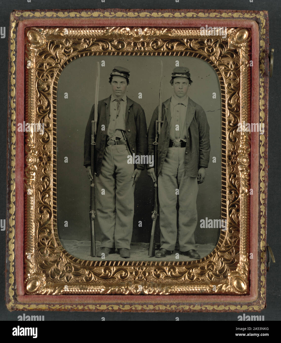 Two unidentified soldiers in Union uniforms with bayoneted muskets and ...